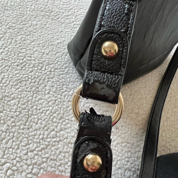 Calvin Klein reversible shoulder bag - Picture 8 of 12